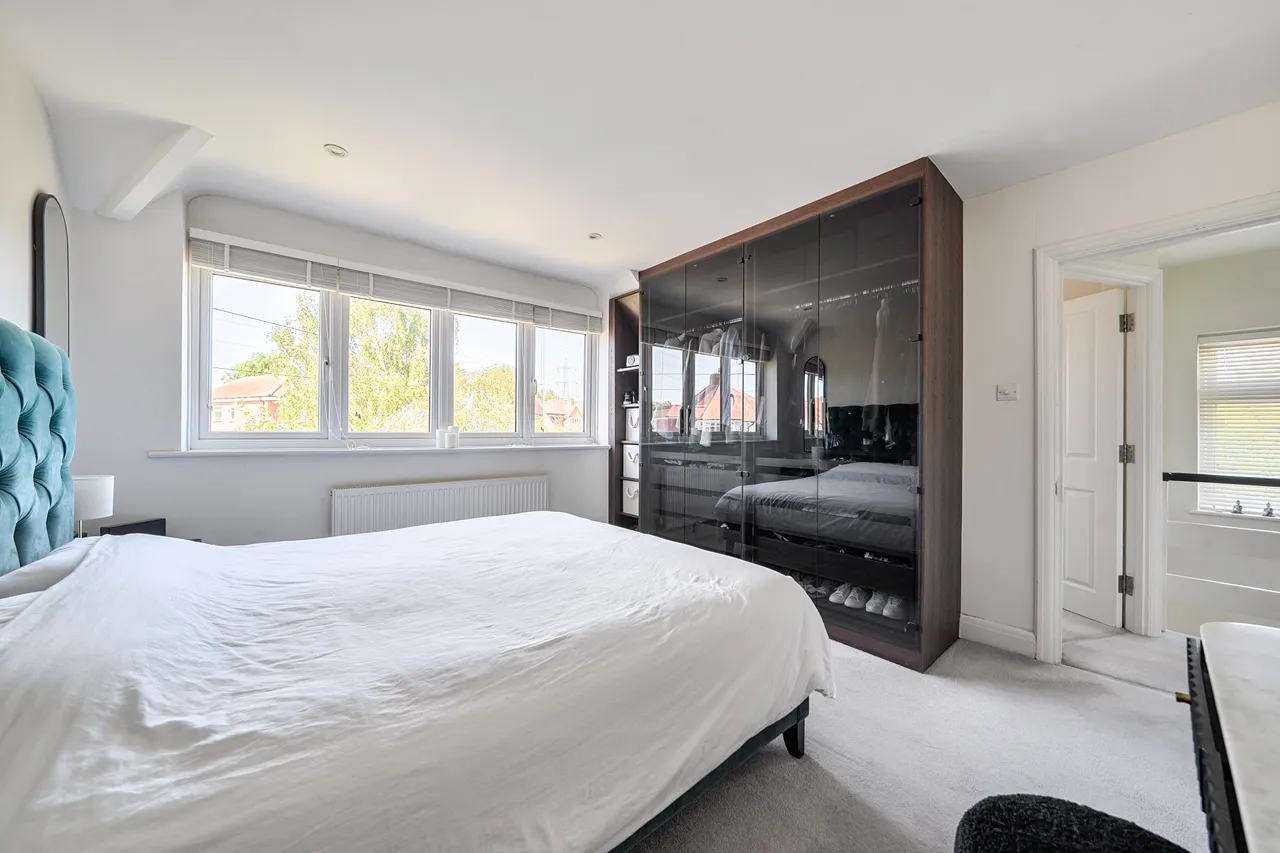 Worcester Park, KT4, photo 15