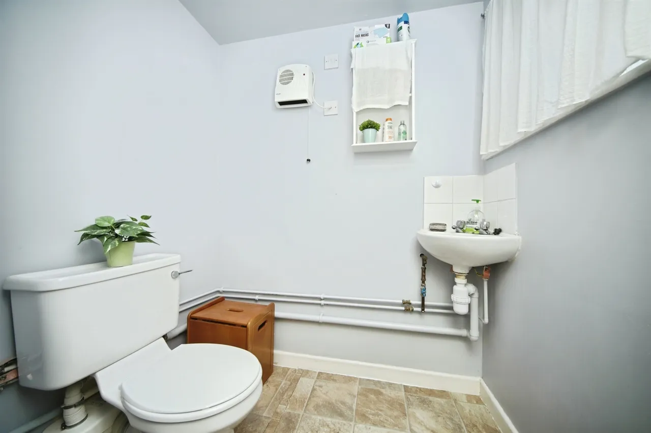 Cheddon Road, Taunton, photo 6
