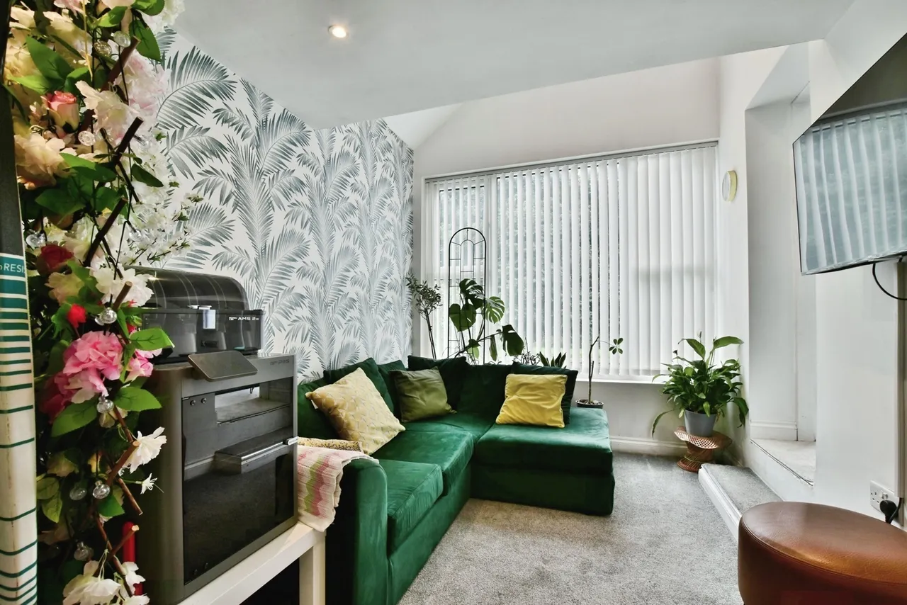 Silverdale Road, Gatley, SK8, photo 7