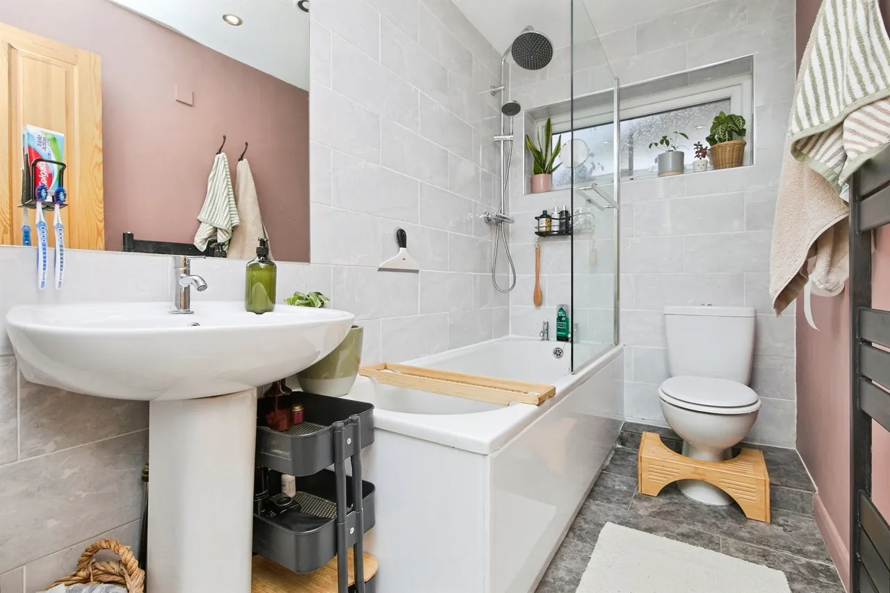 Sloan Drive, Bramcote, NG9, photo 16