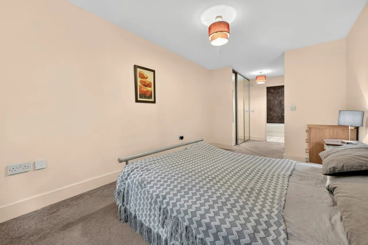 Millharbour, London, E14, photo 5