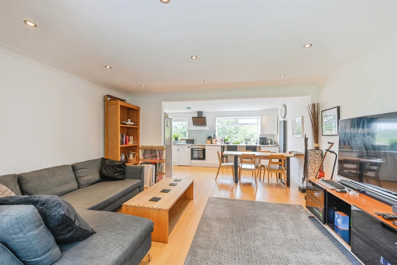 3 bed house for sale, Matlock Road, Chaddesden, DE21