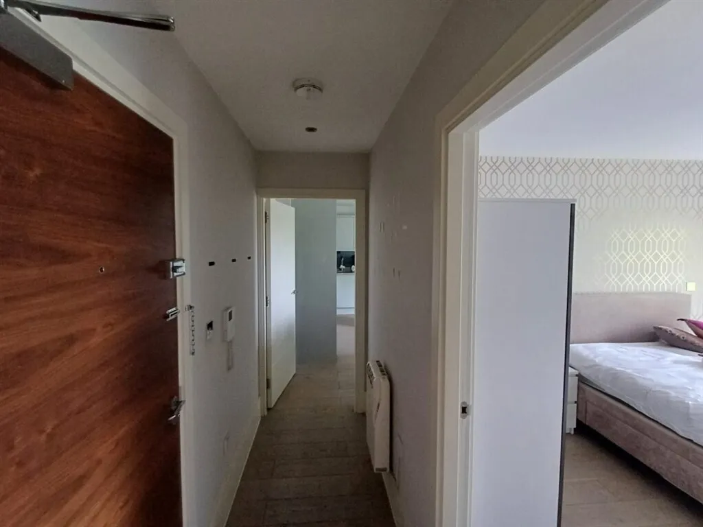 Minorca Road, WEYBRIDGE, photo 3