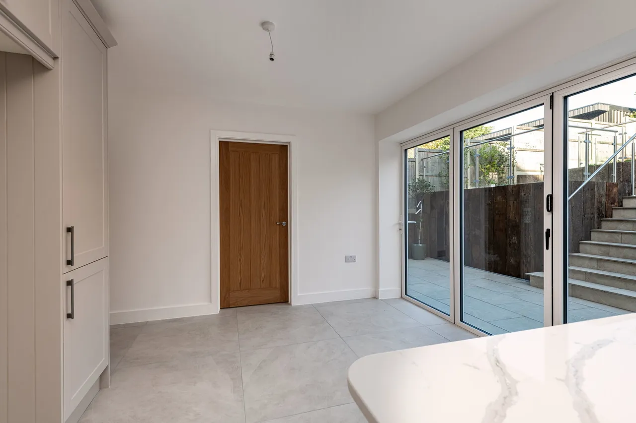 Clovelly Drive, Minster On Sea, ME12, photo 5