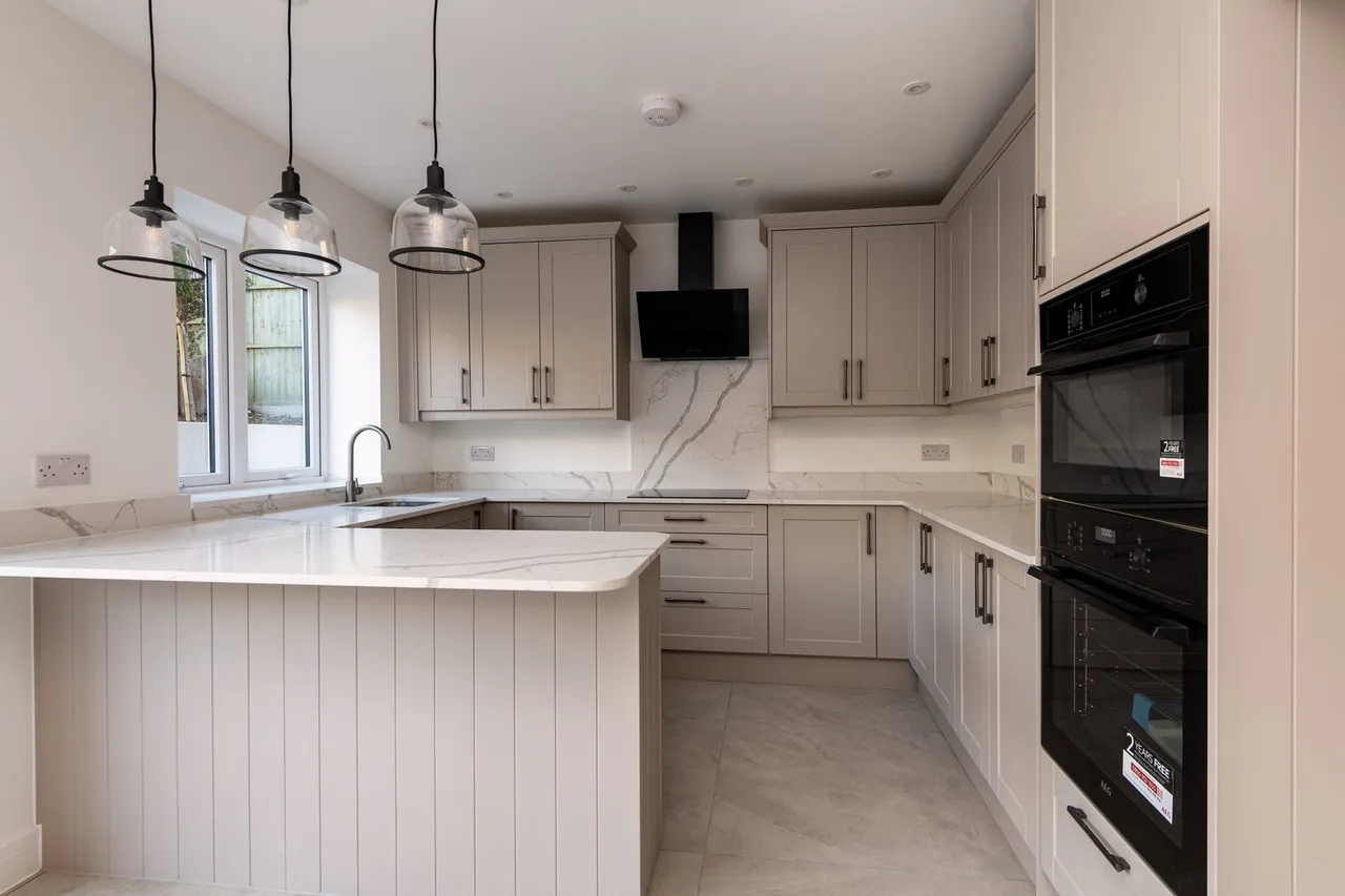 Clovelly Drive, Minster On Sea, ME12, photo 6