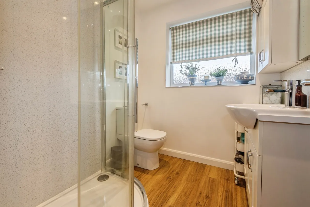 Manor Park, Norton Fitzwarren, TA2, photo 14