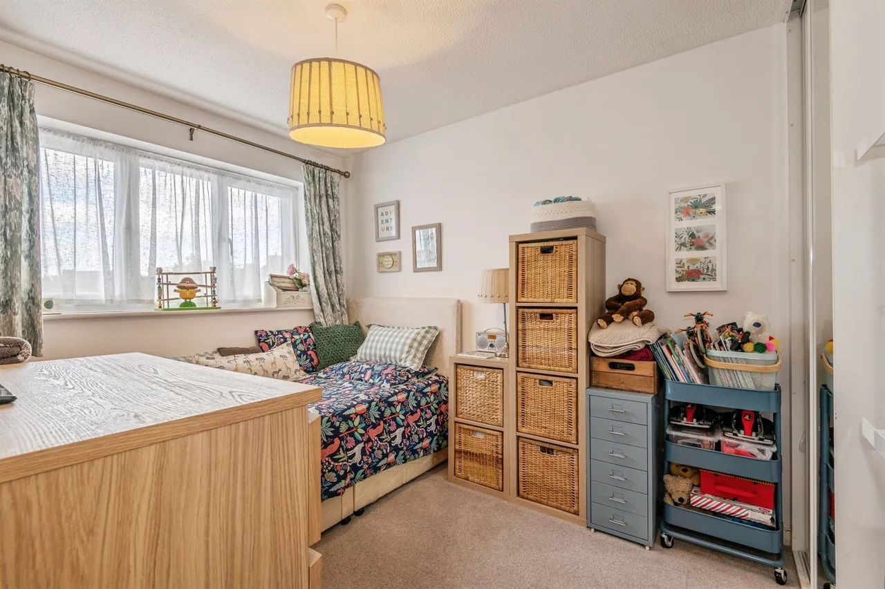 Manor Park, Norton Fitzwarren, TA2, photo 11