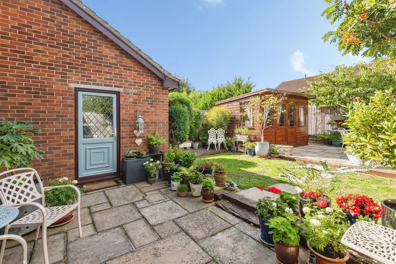 Manor Park, Norton Fitzwarren, TA2, photo 15