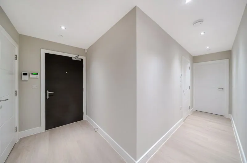 88 Riddlesdown Road, Purley CR8 1DD, photo 5