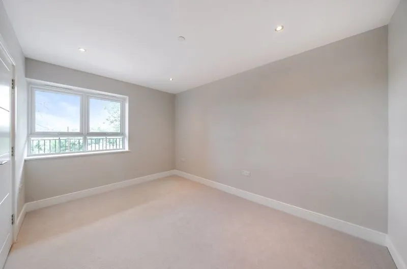 88 Riddlesdown Road, Purley CR8 1DD, photo 7