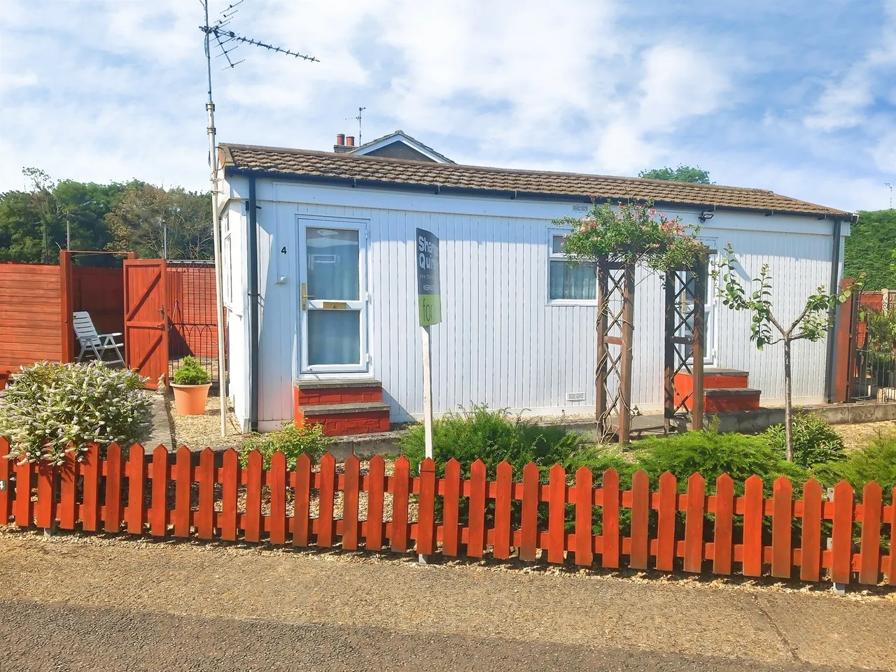 1 bed property for sale, Werrington Grove, Peterborough, PE4