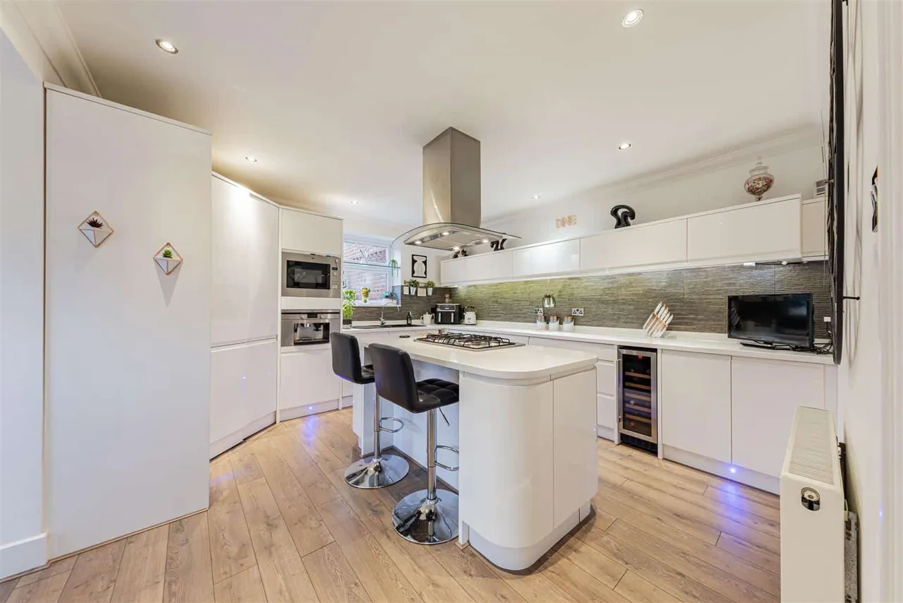 Ringwould Road, Kingsdown, Deal, Kent, CT14 8DJ, photo 2