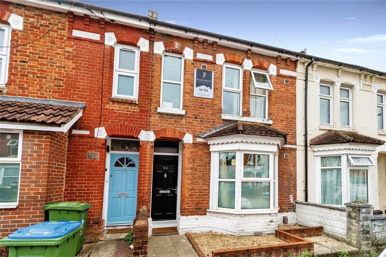 6 bed house for sale, Milton Road, Polygon, SO15