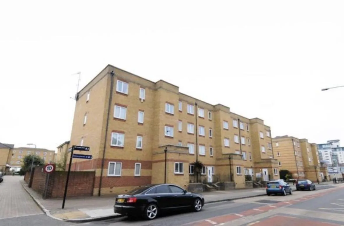 Westferry Road, London, E14, photo 7