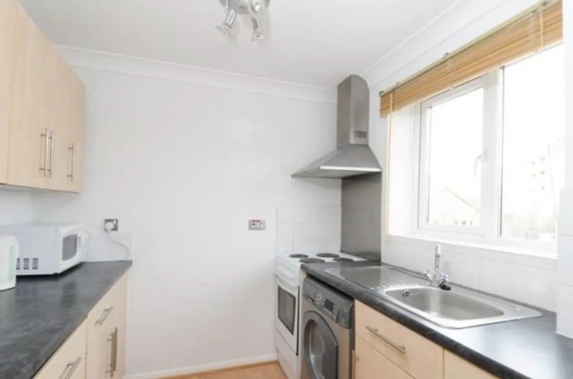 Westferry Road, London, E14, photo 4
