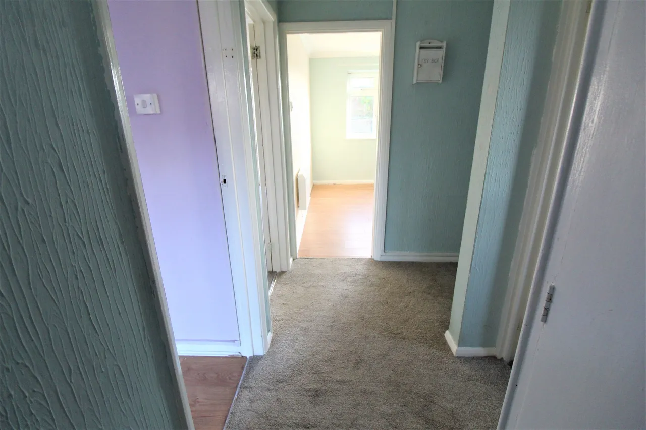 Clarkebourne Drive, Grays, Essex, RM17 6ET, photo 9