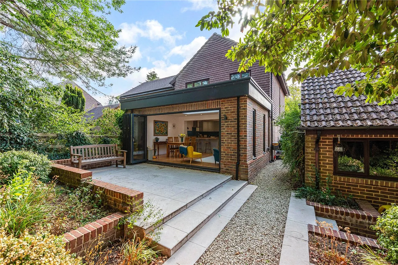 Nursery Gardens, Winchester, SO22, photo 17