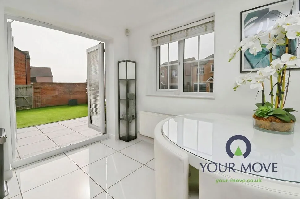 Folly Way, Barnsley, S71, photo 8