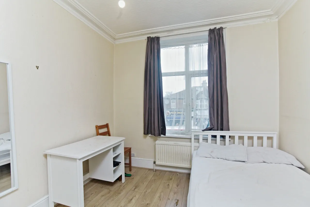Lower Addiscombe Road, Croydon, CR0, photo 10