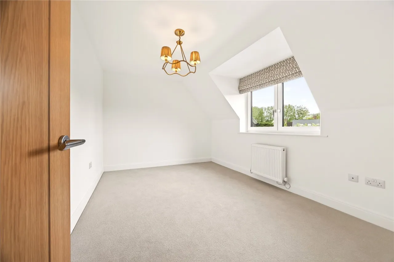 Kidnappers Lane, Leckhampton, GL53, photo 18