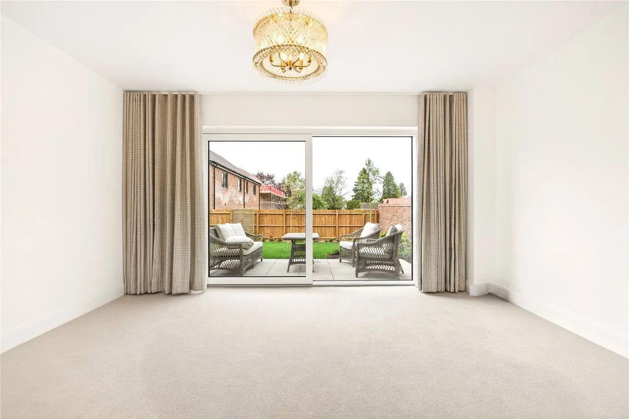 Kidnappers Lane, Leckhampton, GL53, photo 17
