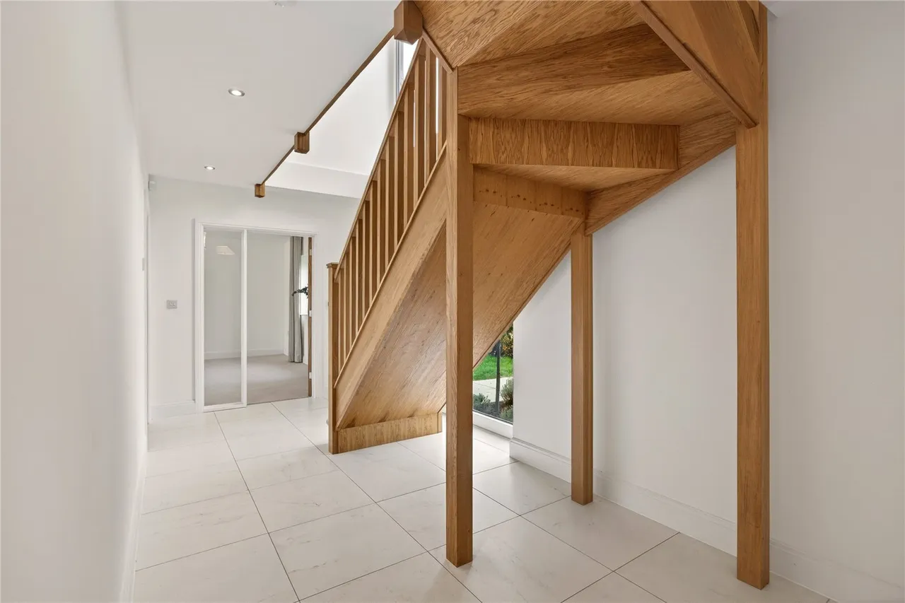 Kidnappers Lane, Leckhampton, GL53, photo 16