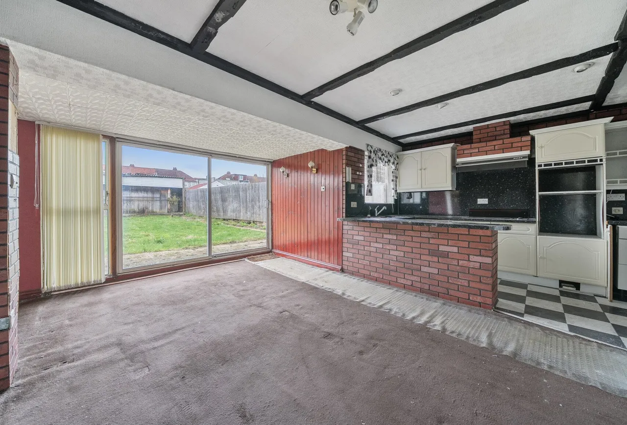 Blackfen Road, Sidcup, DA15 8PR, photo 3