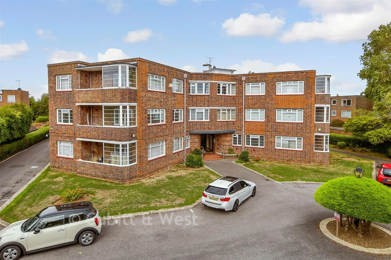 1 bed flat for sale, Mill Road, Worthing, BN11