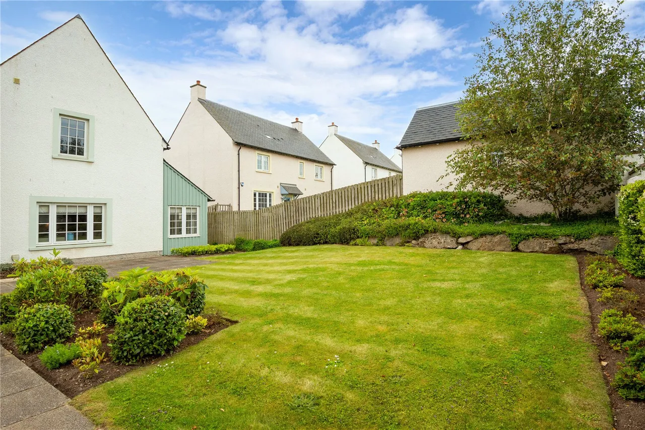Greenlaw Road, Chapelton, AB39, photo 33