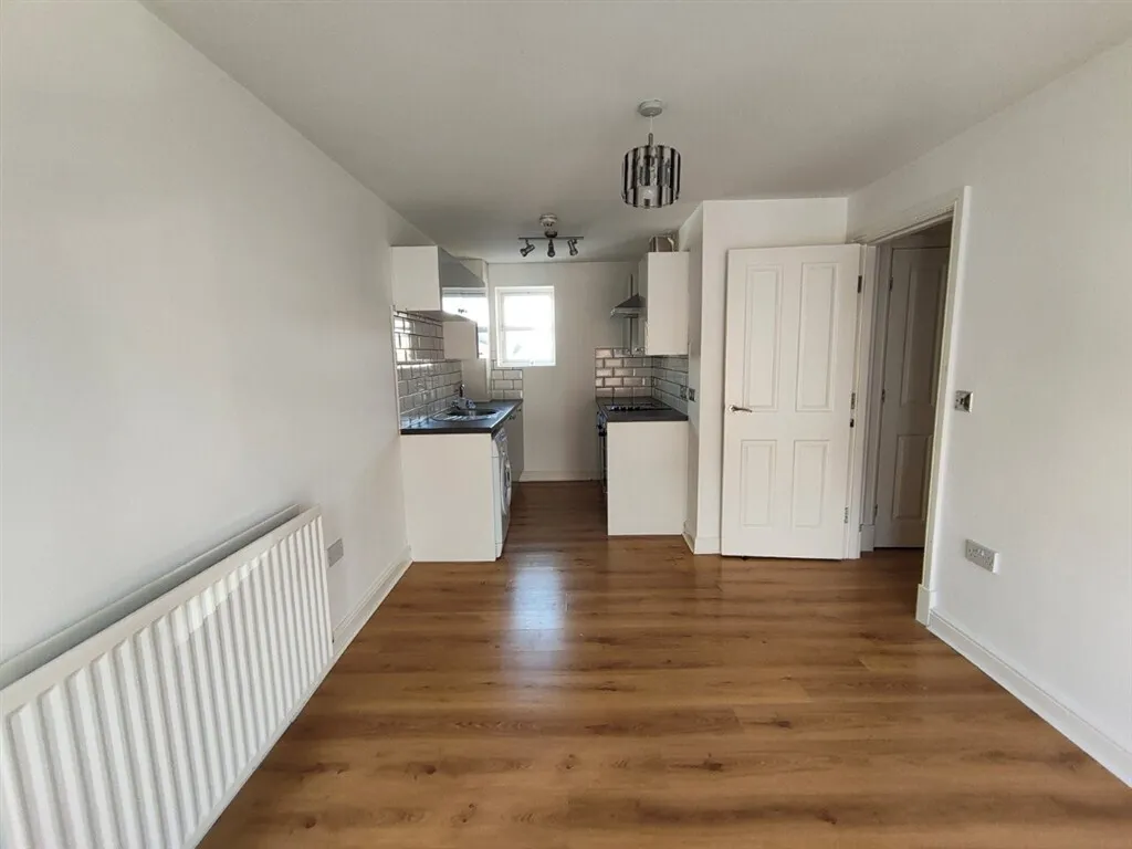Edinburgh Avenue, Leeds, LS12, photo 8