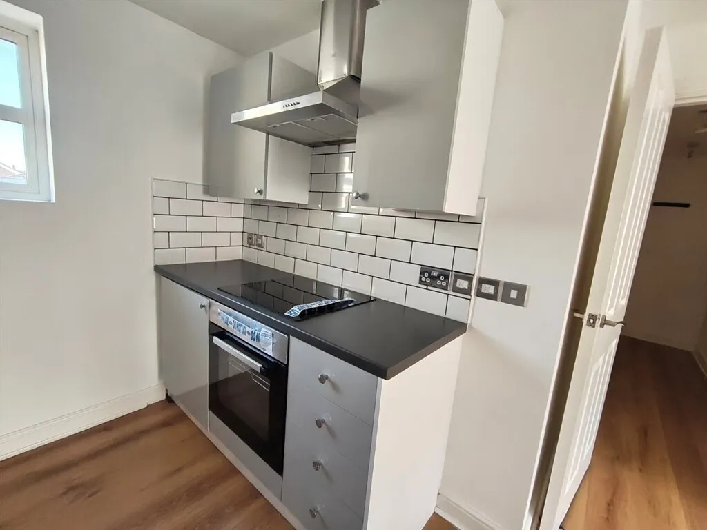 Edinburgh Avenue, Leeds, LS12, photo 10