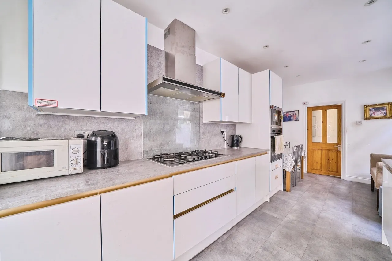 Park Grove, London, E15, photo 10