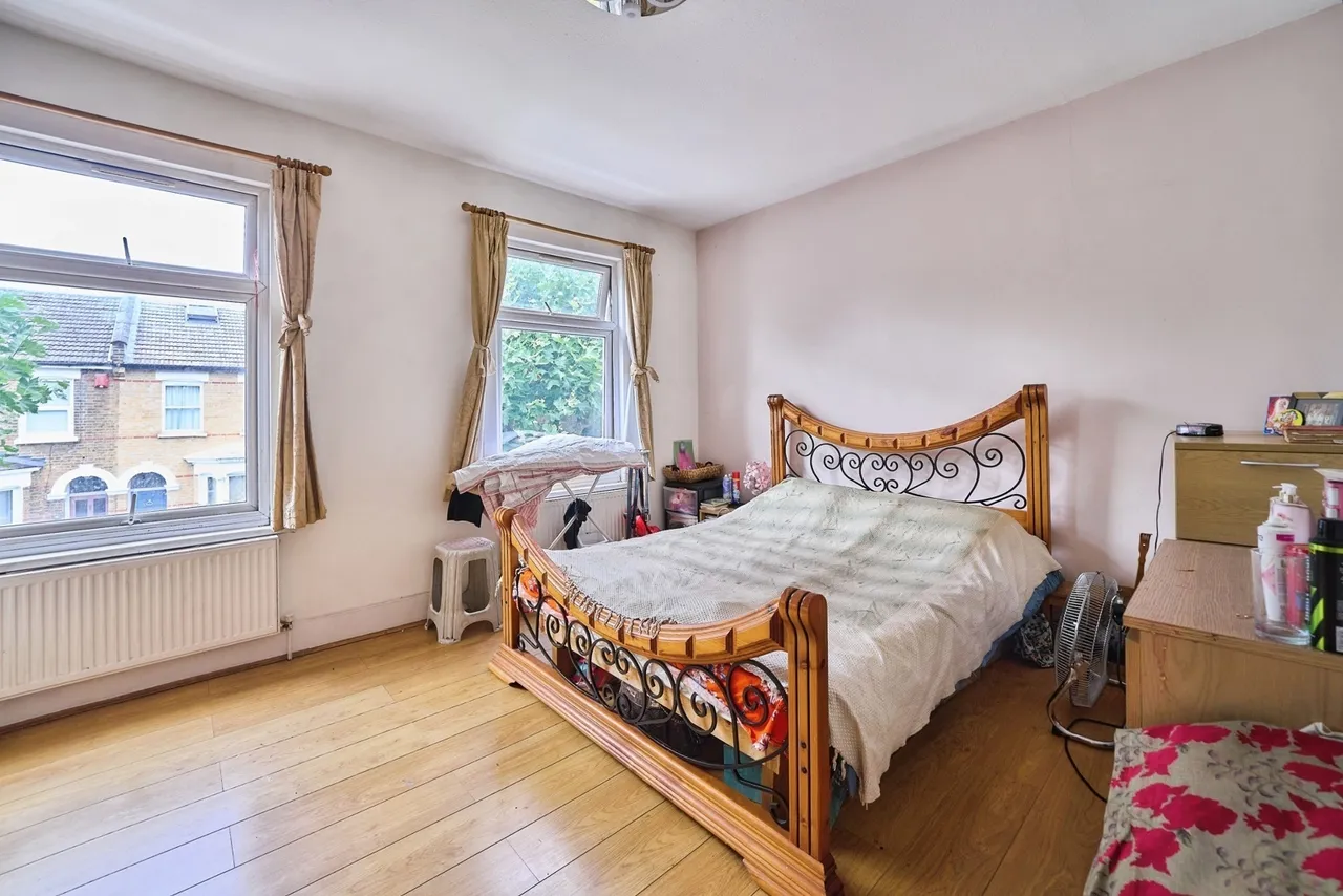 Park Grove, London, E15, photo 14