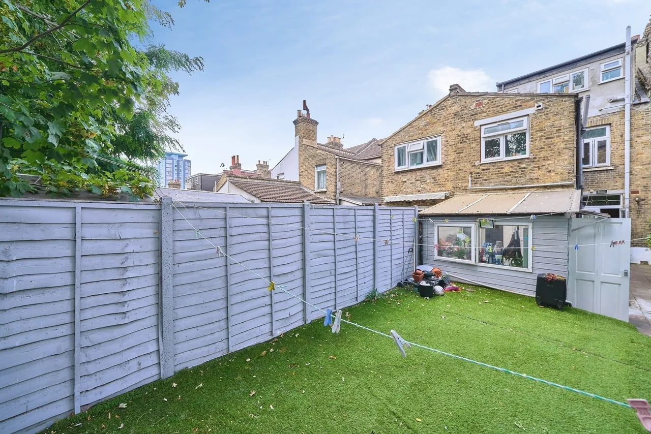 Park Grove, London, E15, photo 24