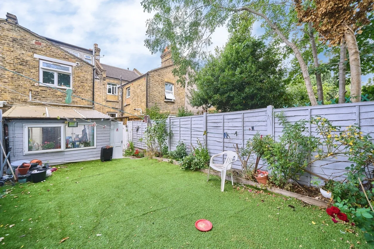 Park Grove, London, E15, photo 23