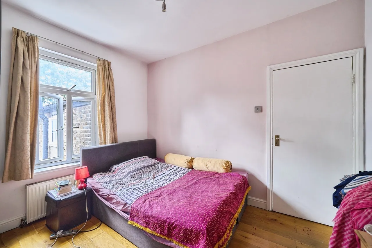 Park Grove, London, E15, photo 17