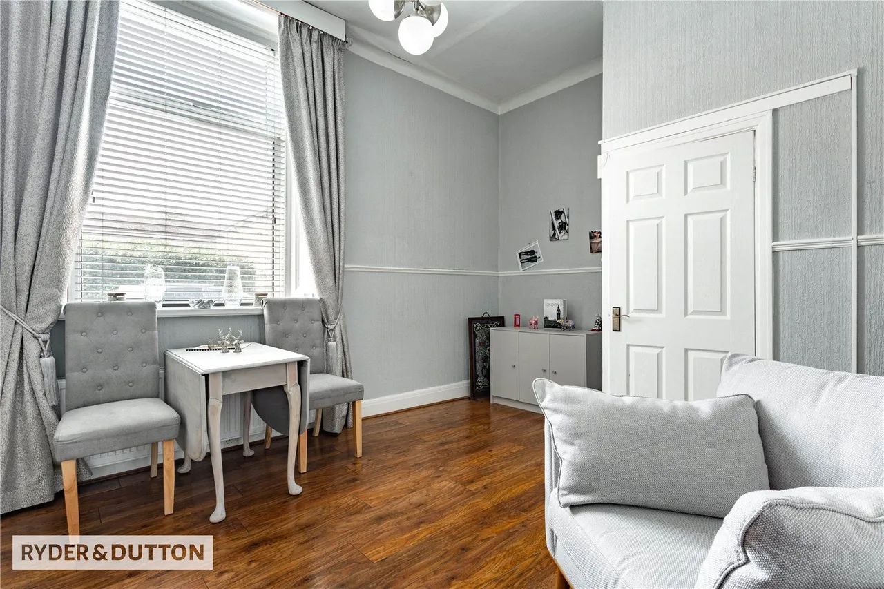 Tong Lane, Whitworth, OL12, photo 12