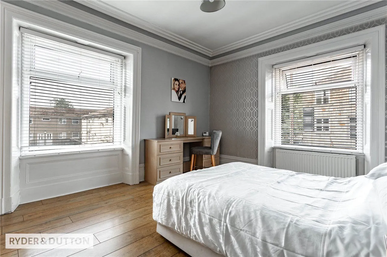 Tong Lane, Whitworth, OL12, photo 6