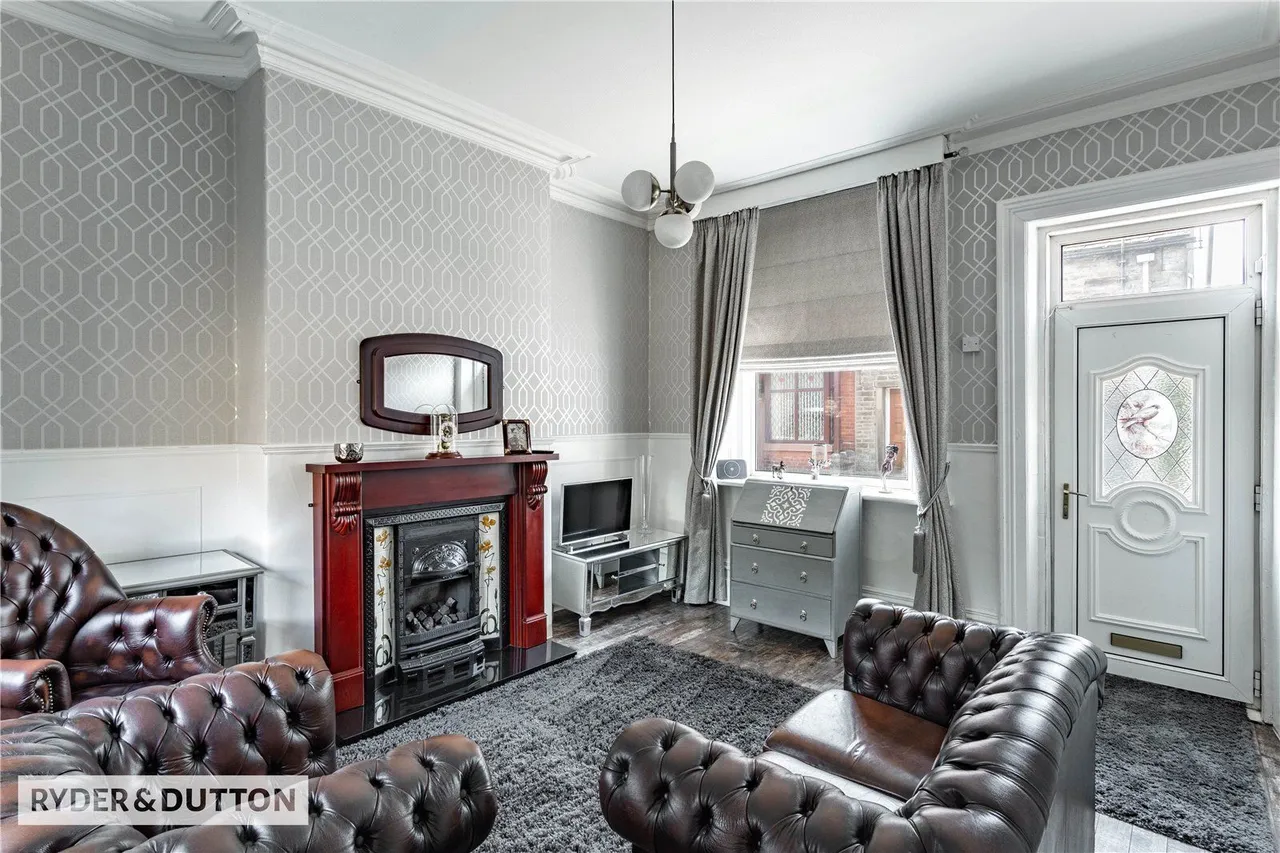 Tong Lane, Whitworth, OL12, photo 14