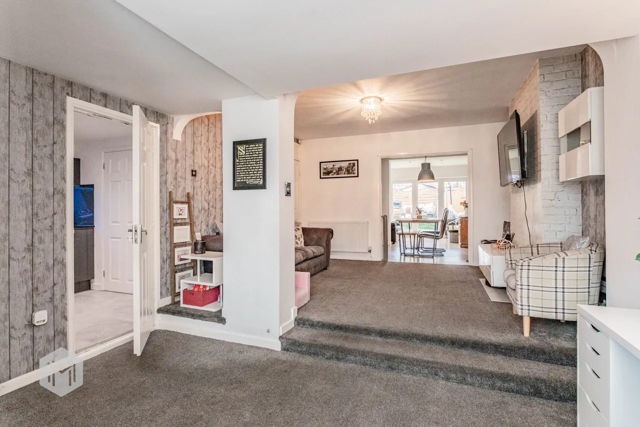 Dalby Avenue, Swinton, M27, photo 10