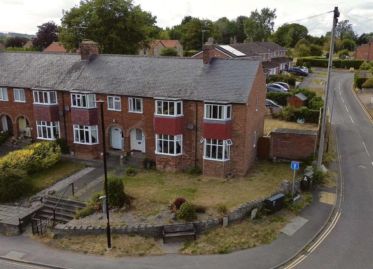 4 bed house for sale, Bedale Road, Aiskew