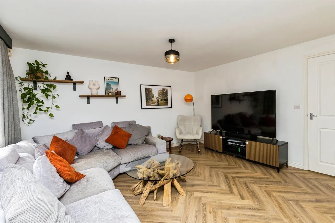 Orchard Close, Burgess Hill, RH15, photo 7