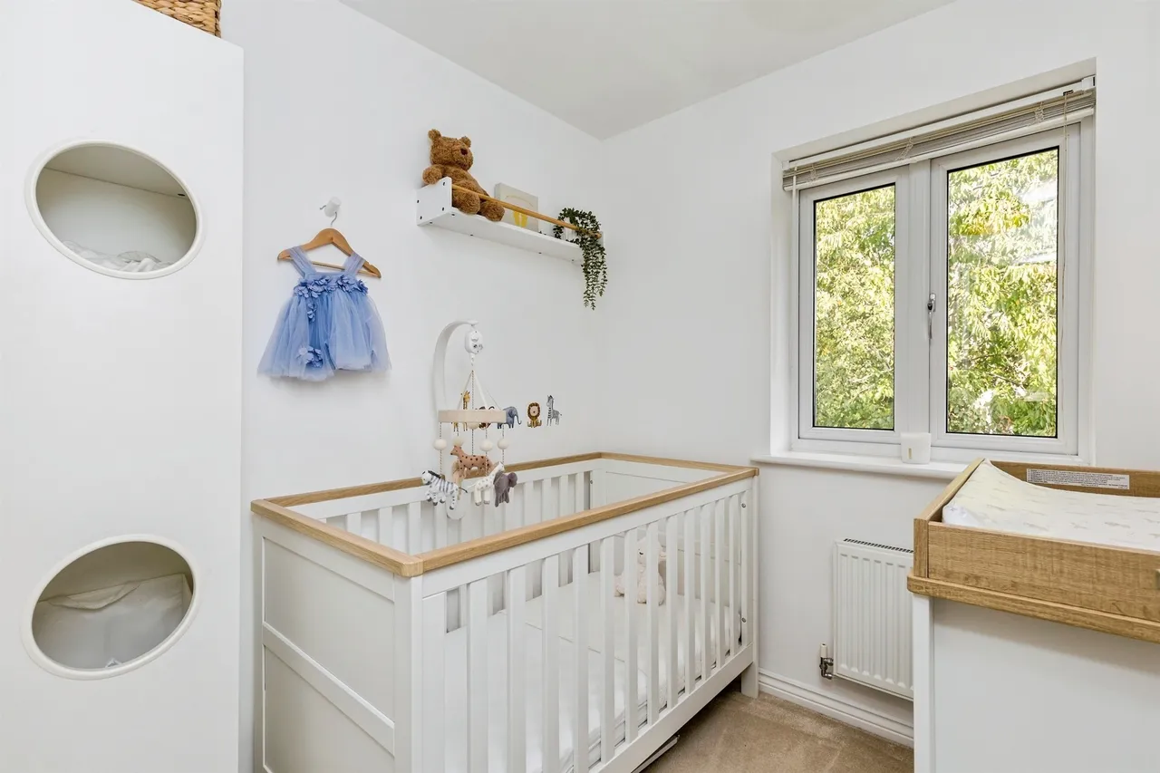 Orchard Close, Burgess Hill, RH15, photo 11