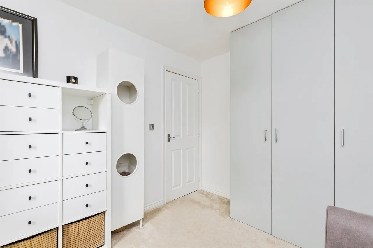 Orchard Close, Burgess Hill, RH15, photo 13
