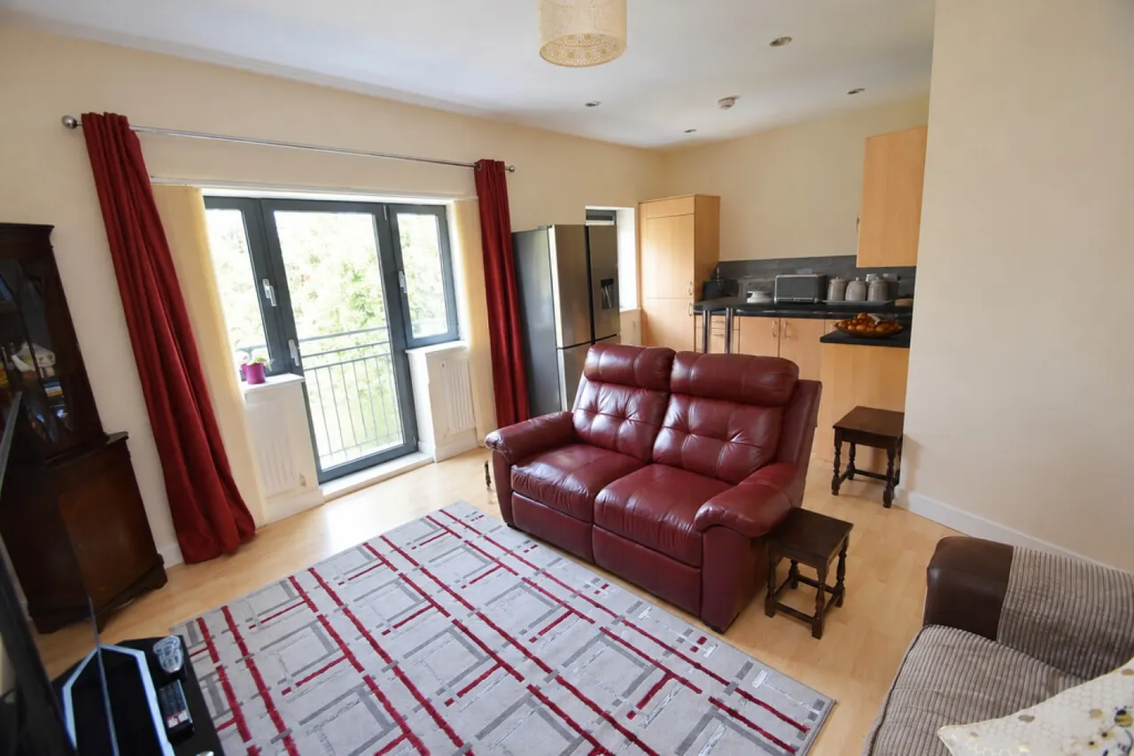 Lister Court, Bradford, BD8, photo 2