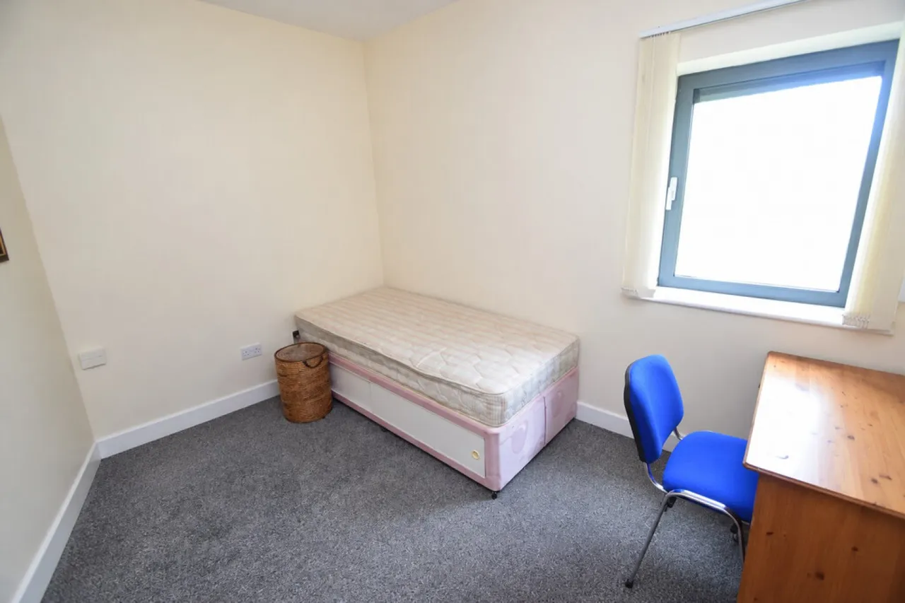 Lister Court, Bradford, BD8, photo 6