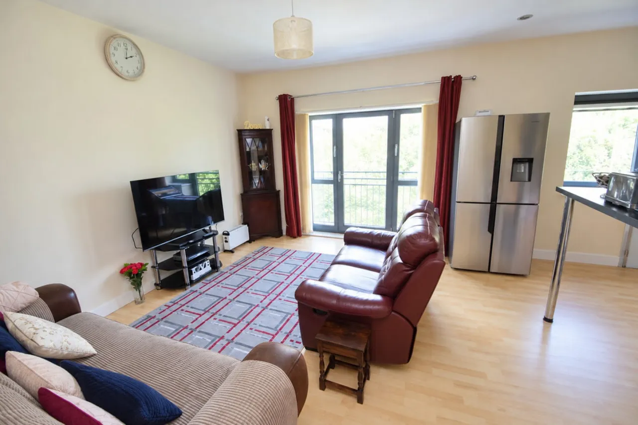 Lister Court, Bradford, BD8, photo 3