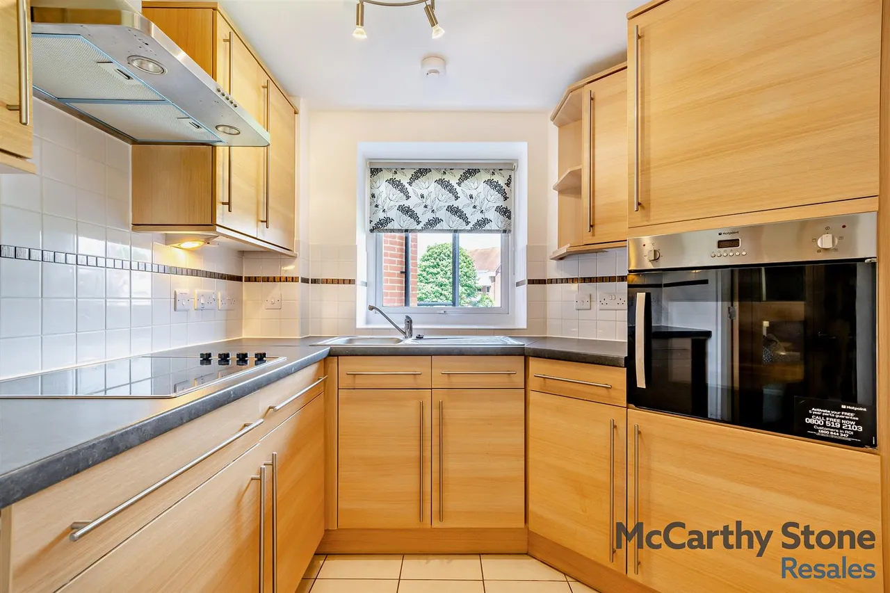 Jevington Gardens, Eastbourne, BN21, photo 6
