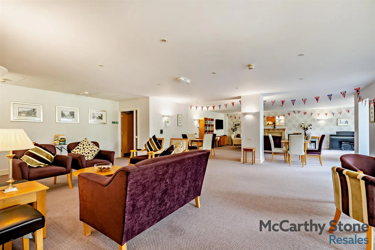 Jevington Gardens, Eastbourne, BN21, photo 17