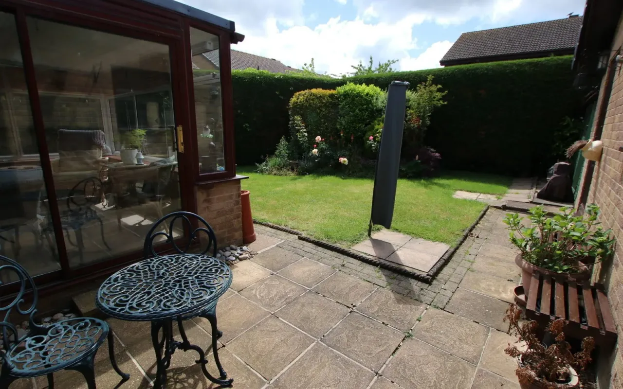 OLD MANOR DRIVE OXSPRING, photo 15